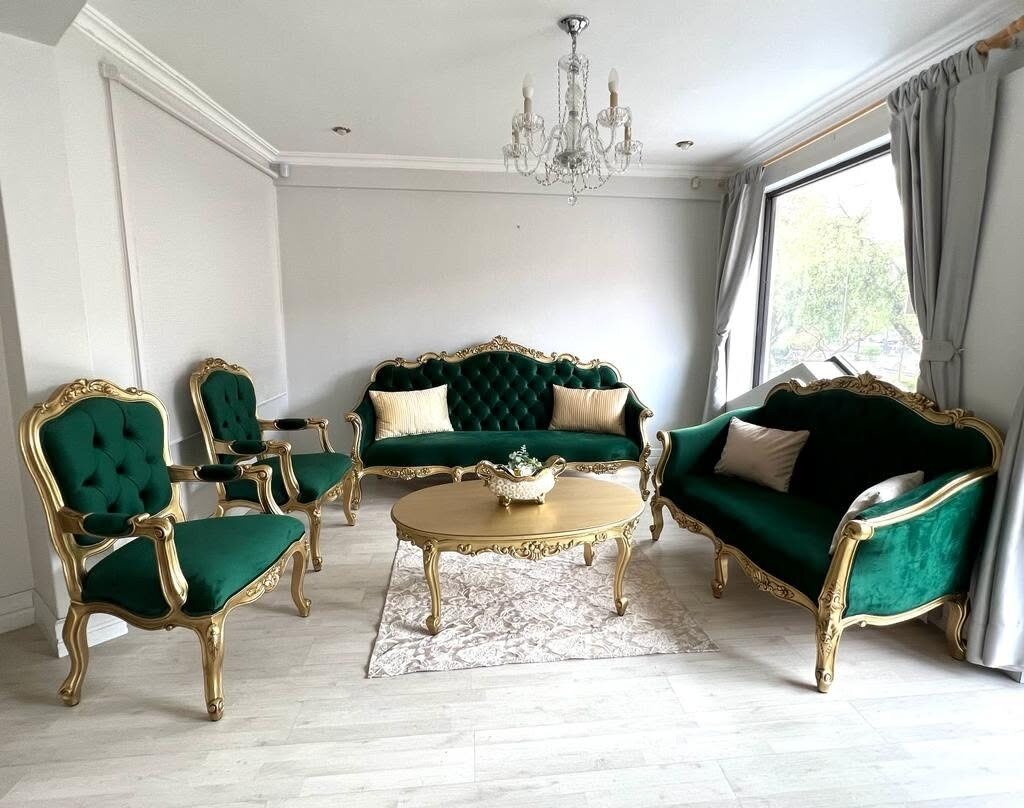 Emerald Baroque set with a gilded coffee table