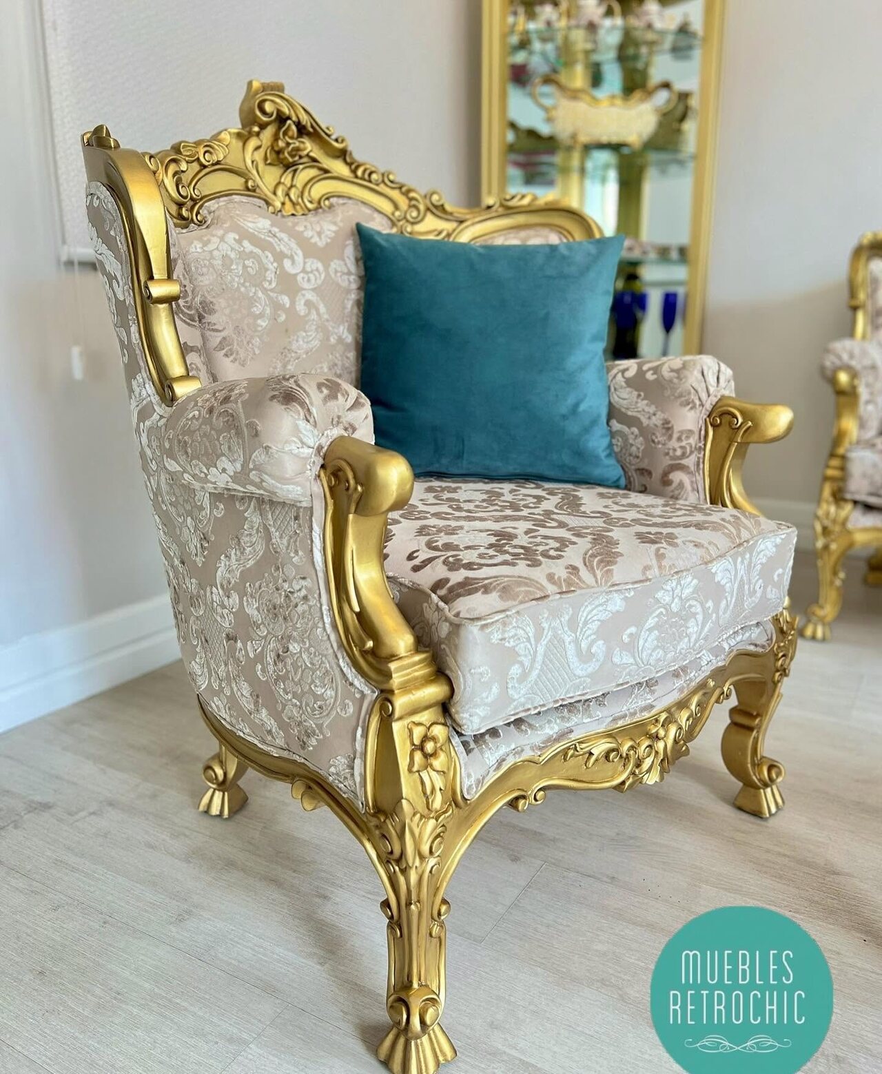 Gilded French Baroque armchair with ivory upholstery
